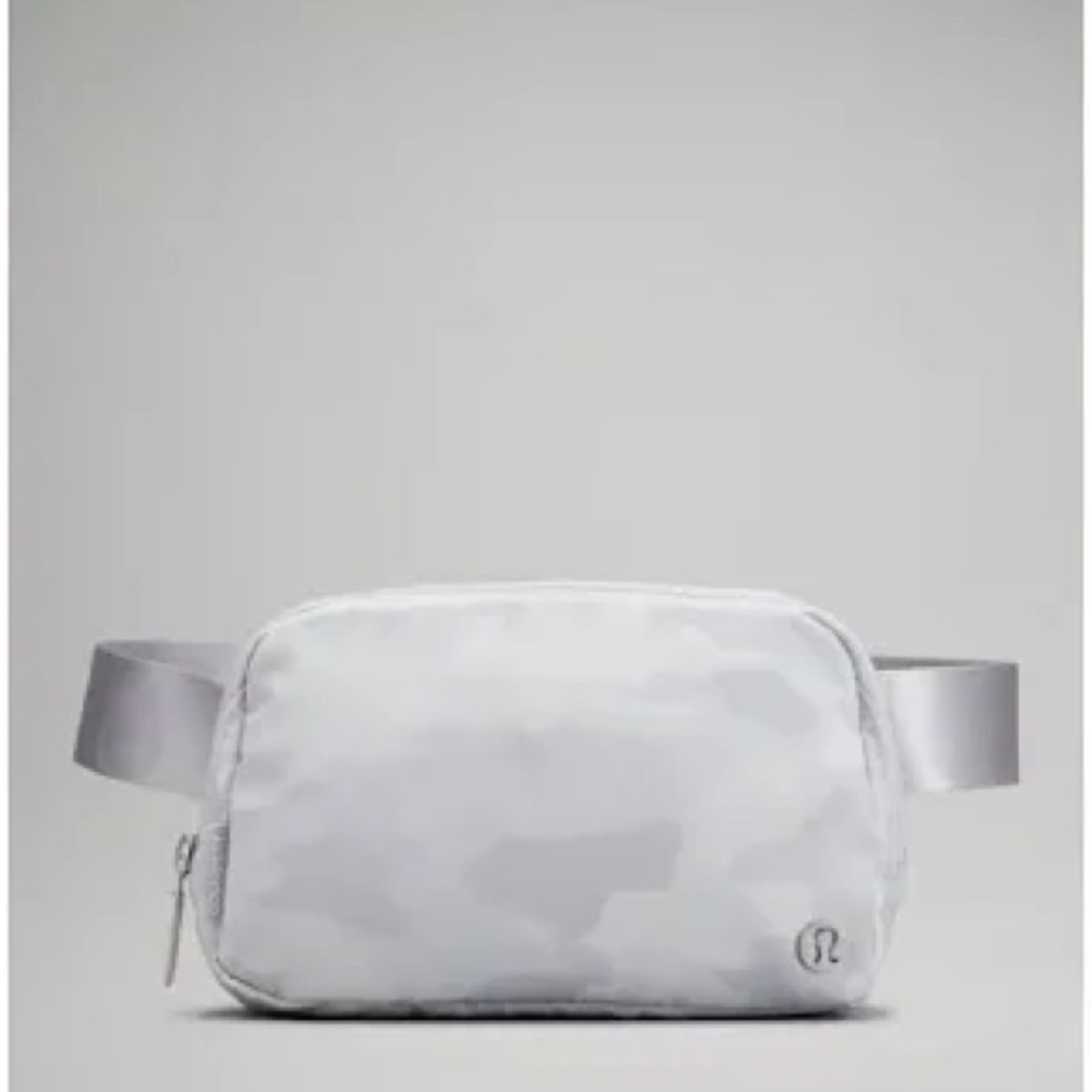 lululemon athletica Gray Belt Bag